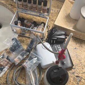 Dinair Airbrush Makeup Kit